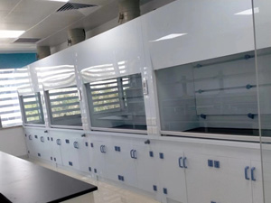 PP臺(tái)式通風(fēng)柜